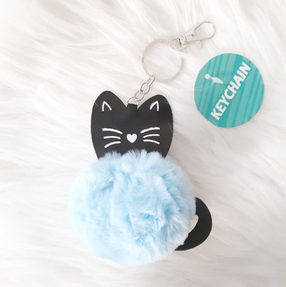 Accessories - NWT Kitty Pom Pom Keychain